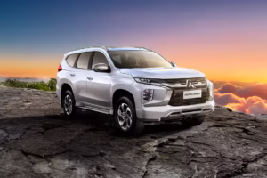 mitsubishi-pajero-sport-front-angle-low-view-216762